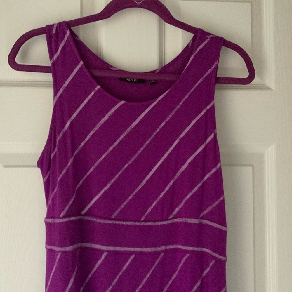 Apt 9 Maxi dress burgundy color